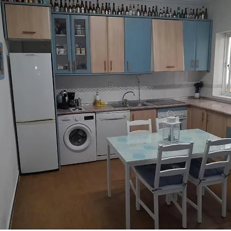 A 50 Metros De La Playa